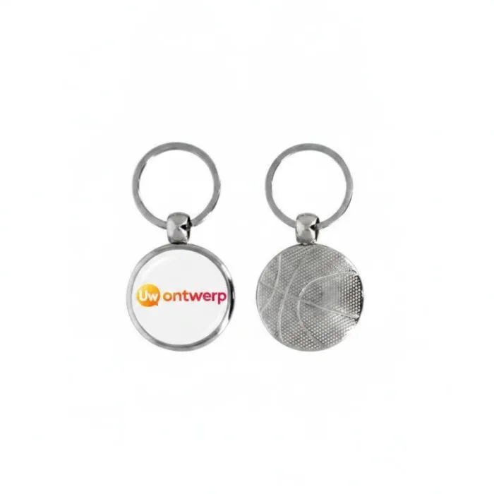 Gepersonaliseerde metalen sleutelhanger in de vorm van een basketbal - 30 mm