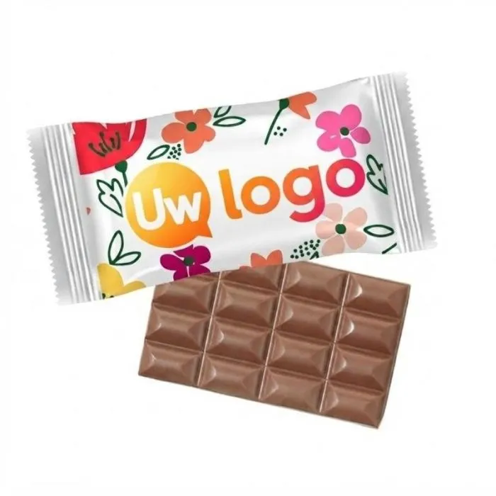 SUPER-MAXI-reclameschokolaadreep in een papieren flowpack