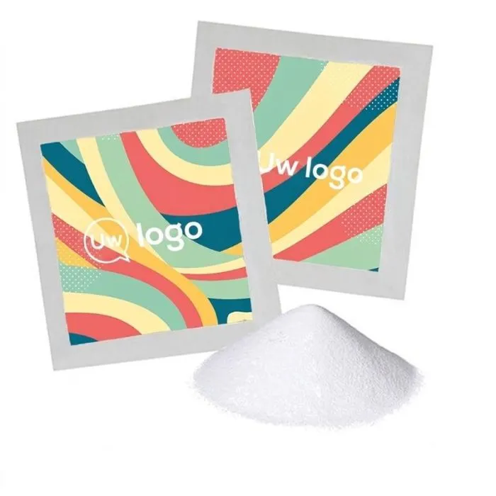 Suiker in zakjes met eigen opdruk, wit papier