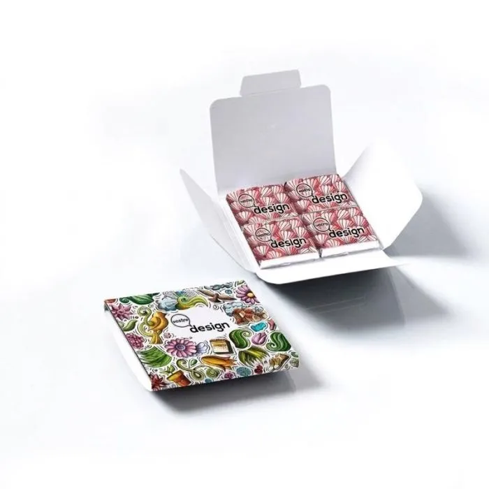 4 quadratini di cioccolato biologico nella confezione personalizzabile al 100% ®Le Petit Carré