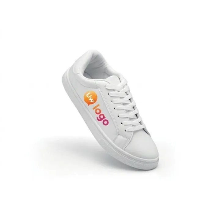 PU-sportschoenen, maat 39, reclameartikelen van BLANCOS