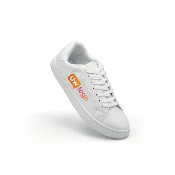 PU-sportschoenen, maat 45, reclameartikelen van BLANCOS