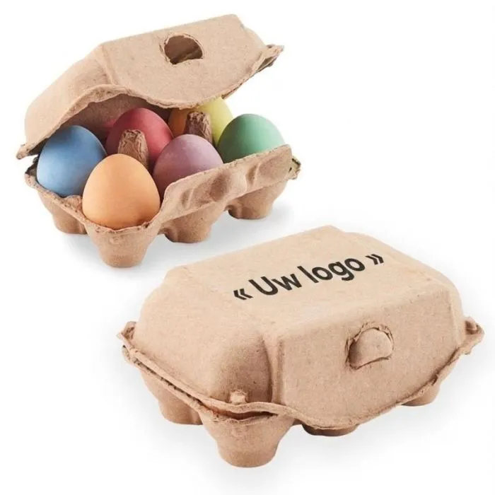 6 krijtjes in een TAMAGO-reclame-eierdoos