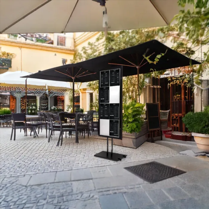 Cornice nera per menu da esterno