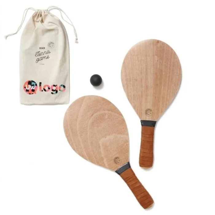 Reclamespel: tennis op het strand - Vinga Colos