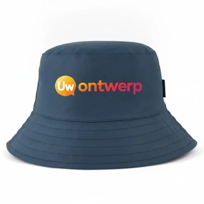 Op maat gemaakte pet van gerecycled PET met AWARE-tracer en strak ontwerp