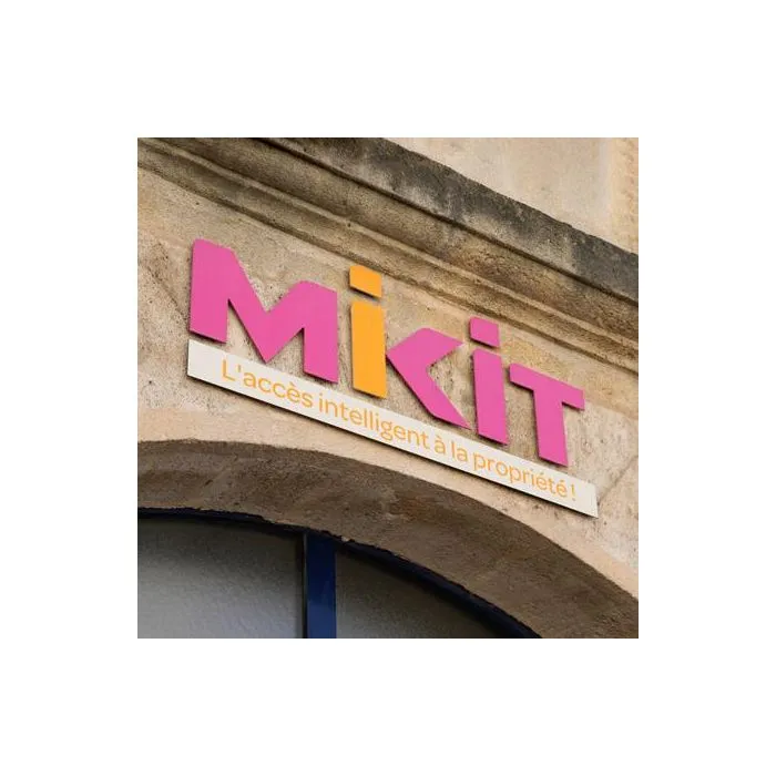 Enseigne aluminium composite personnalisé