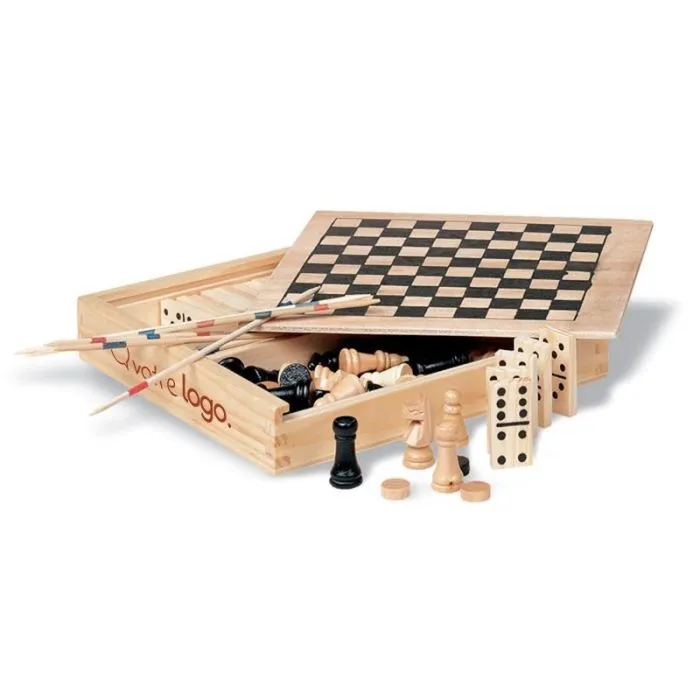 4 jeux dans une boîte en bois personnalisé TRIKES